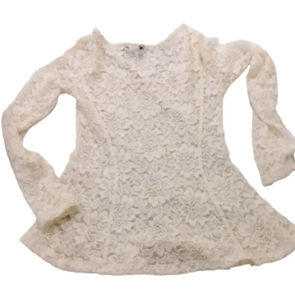 H&M divided white